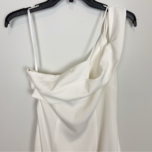 Superdown Jillian Asymmetric Midi Dress in White - Picture 3 of 9